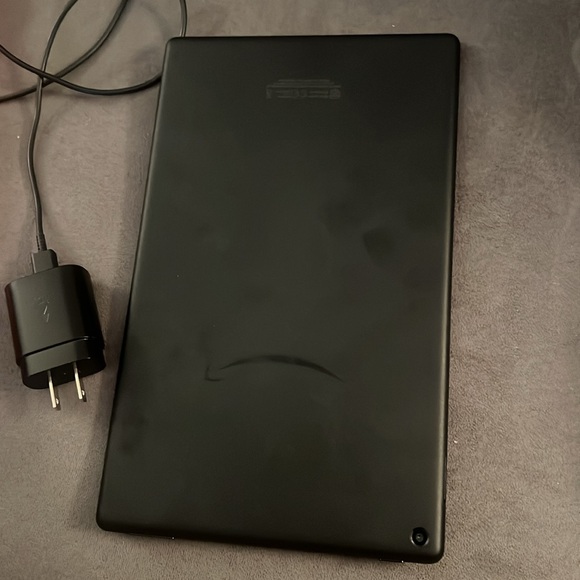 AMAZON FIRE HD 10 With Alexa - Picture 8 of 8